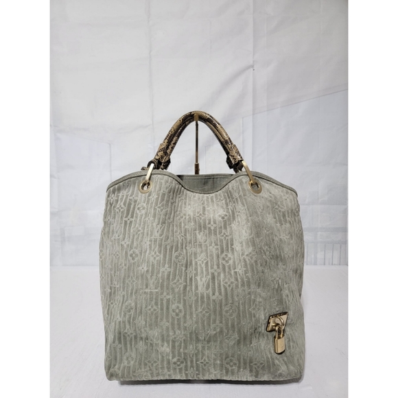 Louis Vuitton Limited Edition Whisper Bag Monogram Suede & Python GM - Picture 3 of 13